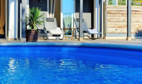 Holiday house Boost with heated pool